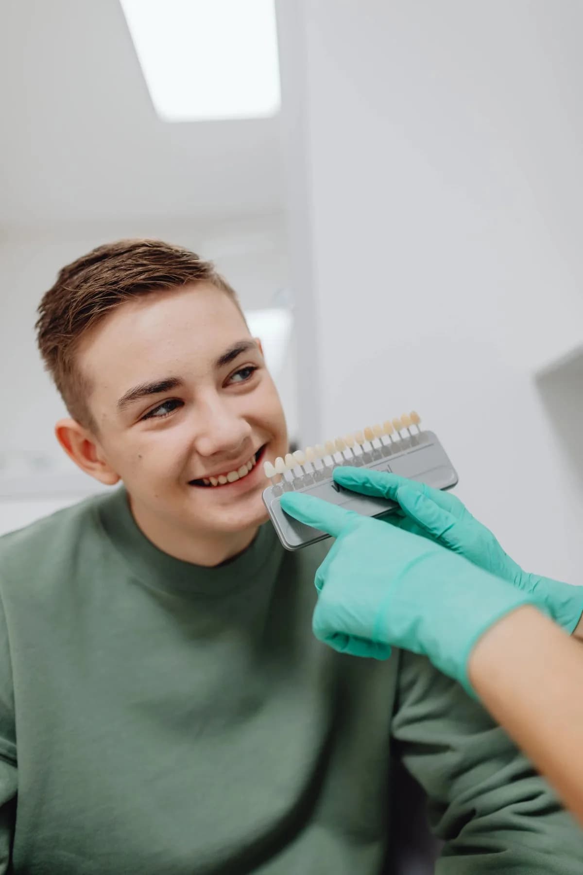 Resultado de blanqueamiento dental estético - Bifrancy Salazar